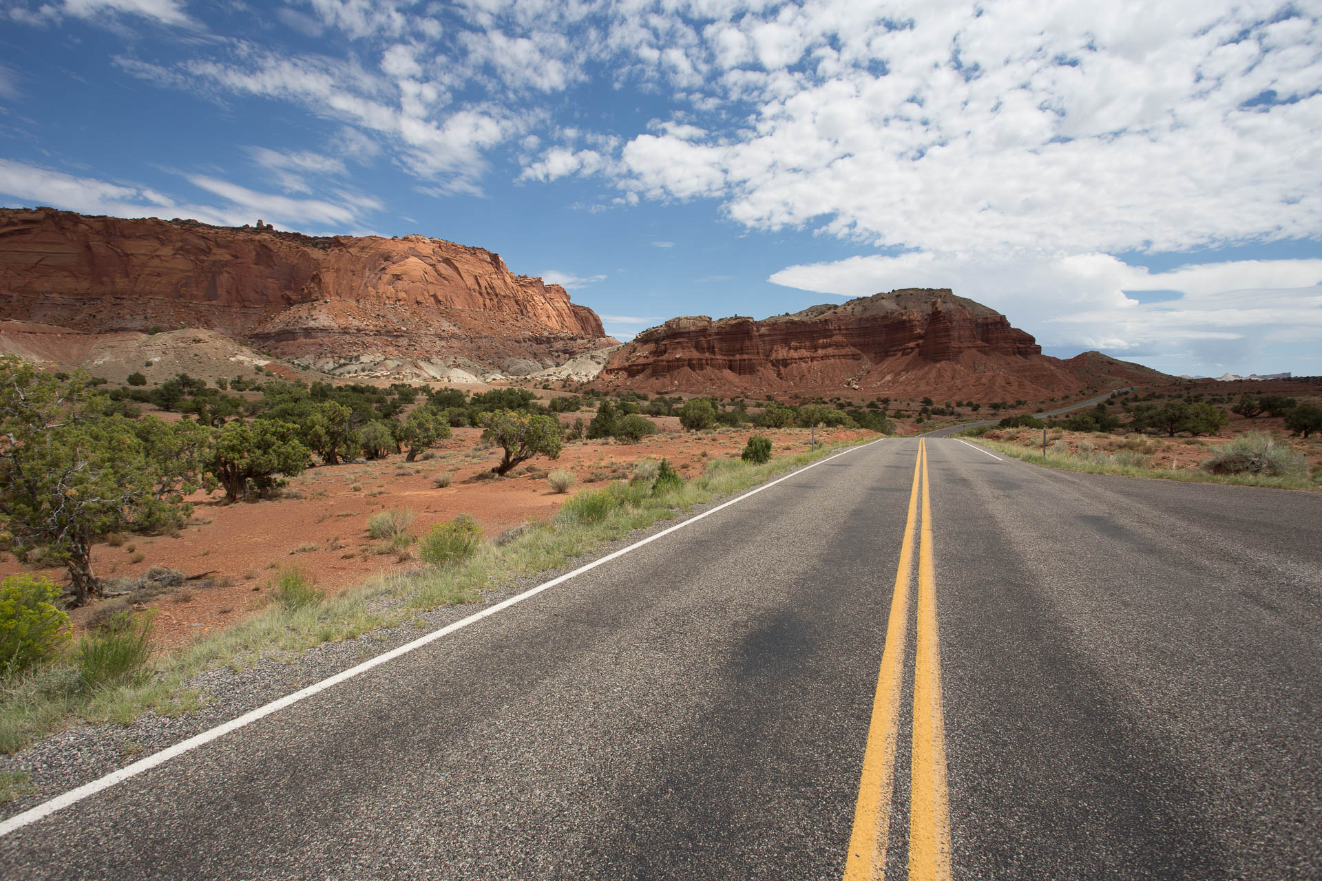 capitolreef-road